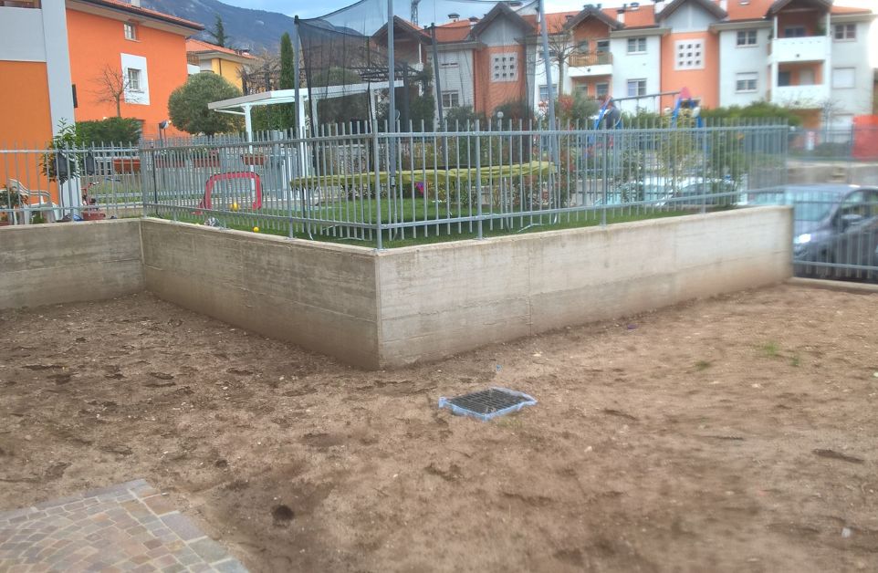 realizzazione e cura dei giardini trento e rovereto (27).jpg